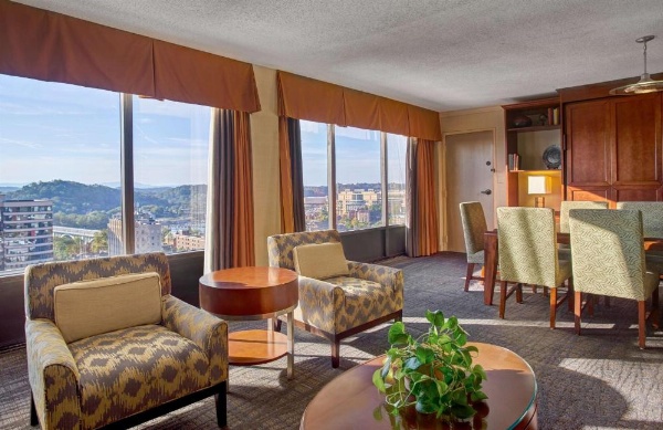 Hilton Knoxville image 22